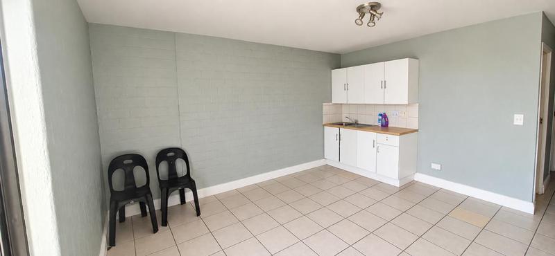 To Let 1 Bedroom Property for Rent in Wynberg Western Cape